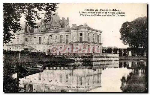 Cartes postales Palais De Fontainebleau L&#39Escalier Des Fees Et La Vieille Comebie
