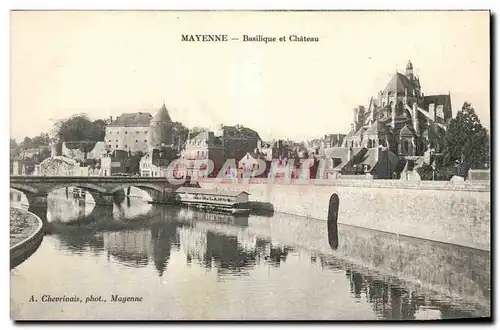 Cartes postales Mayenne Basilique et Chateau Lavoir