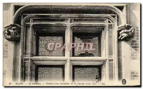 Cartes postales Blois Le Chateau Fenetre avec cariatides de la Facade Louis XII