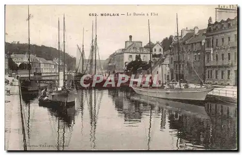Ansichtskarte AK Morlaix Le Bassin a Flot Bateaux