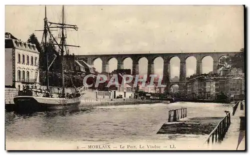 Ansichtskarte AK Morlaix Le Port Le Viaduc Bateau