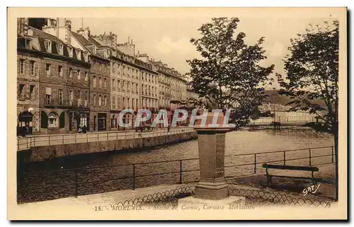 Cartes postales Morlaix statue Cornic Corsaire Morlaisten