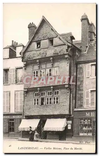 Ansichtskarte AK Landerneau Vielles Maisons Place du Marche