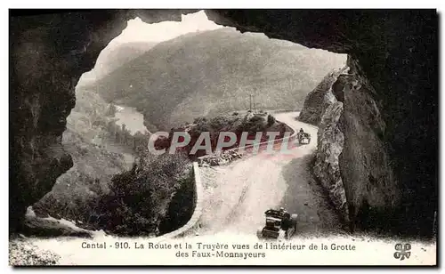 Cartes postales La Route Et La Truyere Vues De L&#39Interieur De La Grotte Des Faux Monnayeurs