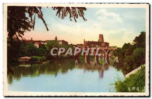 Cartes postales Albi Les rives du Tarn Le Pont Neuf et la Cathedrale