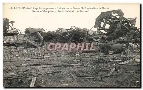 Cartes postales Lens apres la Guerre Ruines de la Fosse n�5 derriere la gare Militaria