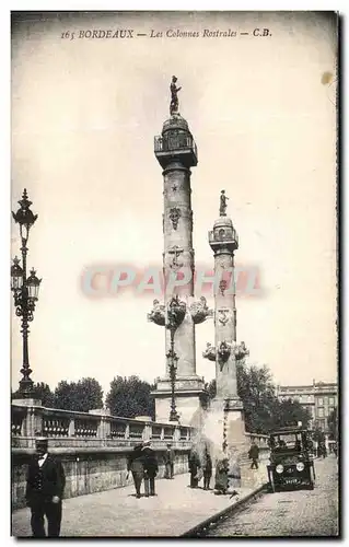 Cartes postales Bordeaux Les Colonnes Rostrales Automobile