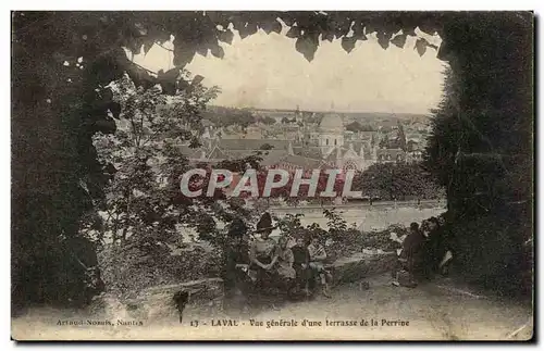 Cartes postales Laval Vue generale d&#39une terrasse de la Perrie Enfants Femmes