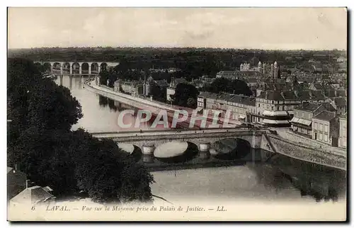 Ansichtskarte AK Laval vue sur La Mayenne Prise Du Palais De Justice