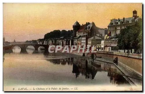 Cartes postales Laval Le Chateau Et Le Palais De Justice