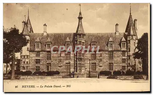 Cartes postales Nevers Le Palais Ducal