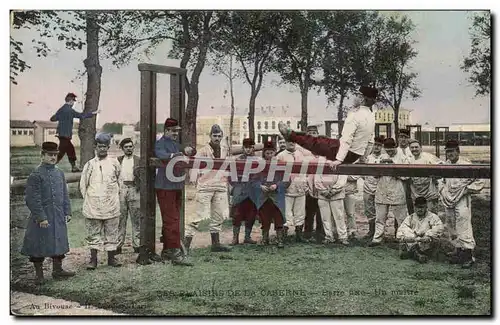 Ansichtskarte AK Ses Plaisirs De La Caserne Militaria