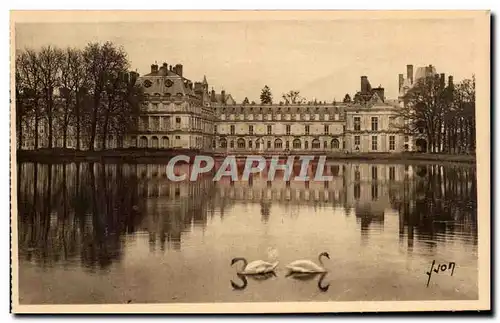 Cartes postales Fontainebleau Facade du Palais vue de l&#39Etang des Carpes