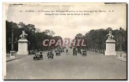 Cartes postales Paris L&#39Avenue des Champs Elyseees Et les Chevaux de Marly Champs Elysees Avenne And The Hors