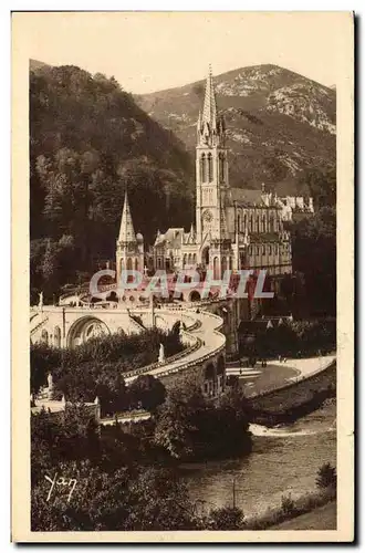 Cartes postales Lourdes la Basilique Et Le Gave