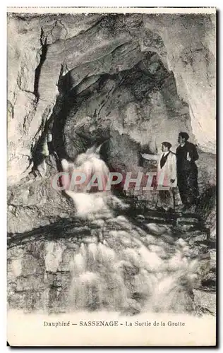 Ansichtskarte AK Dauphine Sassenage La Sortie De La Grotte