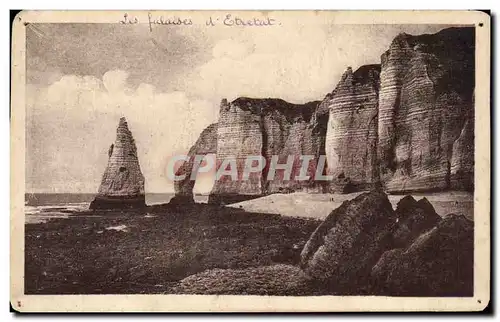 Cartes postales Etretat Les Falaises