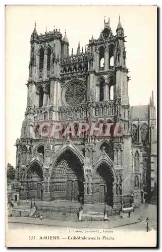 Ansichtskarte AK Amiens La Cathedrale avec la Fleche