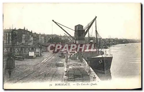 Cartes postales Bordeaux Un Coin des Quais Bateau