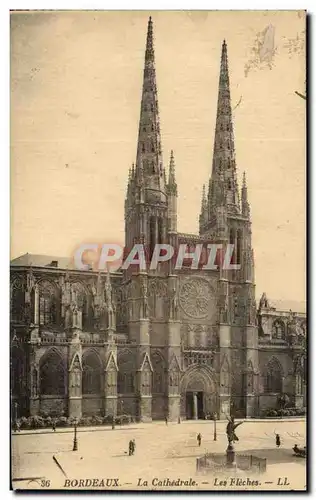 Ansichtskarte AK Bordeaux La Cathedrale Les Fleches