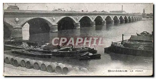 Cartes postales Bordeaux Le Pont Bateaux Peniches