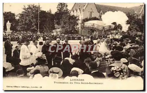 Cartes postales Lourdes Procession Du Tres Saint Sacrement