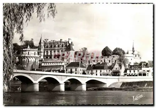 Cartes postales moderne Les merveilles Du Val De Loire Amboise Le Chateau son enceinte et la Chapelle Saint Hubert Au P