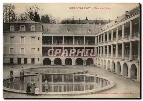 Ansichtskarte AK Bourbon Lancy Cour Des Bains