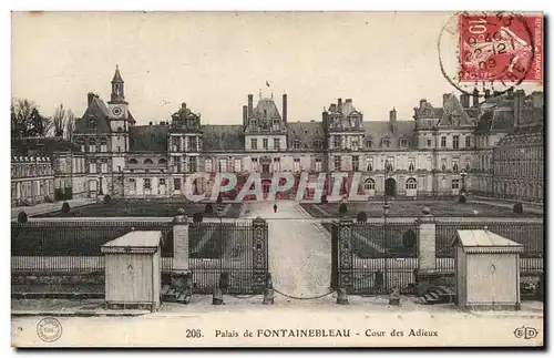 Cartes postales Palais de Fontainebleau Cour des Adieux