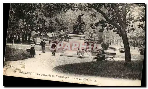 Ansichtskarte AK Moulins La Place de la Republique les Jardins Enfants