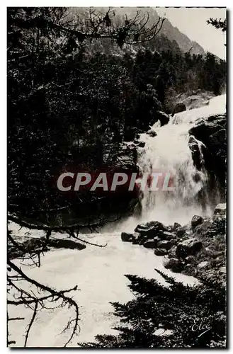 Cartes postales moderne Les Pyrenees cascade du Pont d&#39Espagne