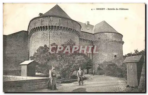 Ansichtskarte AK Brest Entree du Chateau Soldats Militaria