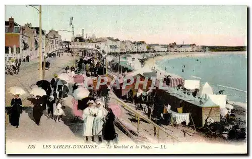 Cartes postales Les Sables D'Olonne Le Remblai et la Plage Bains Morineau