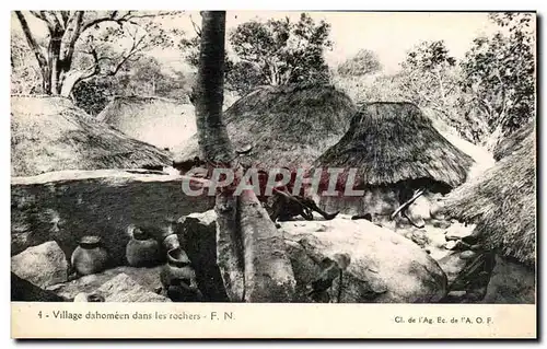Cartes postales Village dahomeen dans les rochers Dahomey Afrique