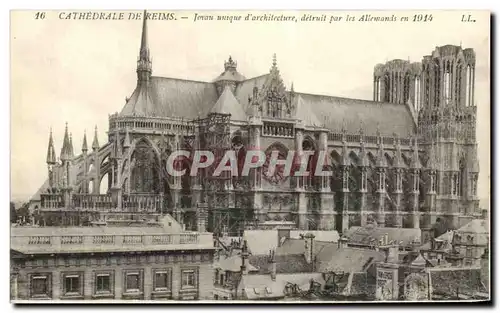 Cartes postales Cathedrale De Reims Joyau Unique detruit Par les allemands en 1914 Militaria