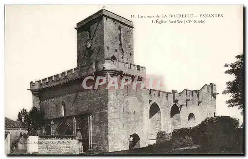 Ansichtskarte AK Environs de la Rochelle Esnandes L&#39Eglise fortifiee