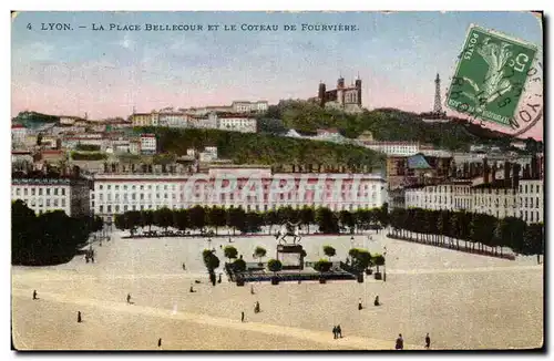 Ansichtskarte AK Lyon La Place Bellecour Et Le Coteau De Fourviere