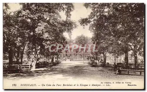 Cartes postales Bordeaux Un Coin du Parc Bordelais et le Kiosque a Musique