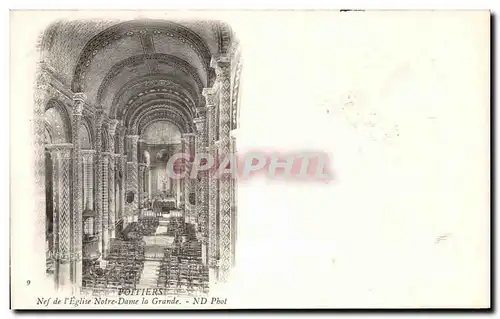 Cartes postales Poitiers Nef de l'Eglise Notre Dame la Grande