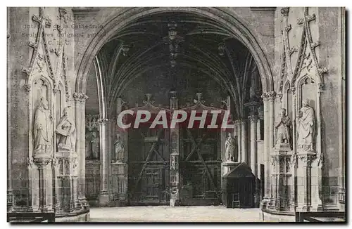 Cartes postales Nantes Interieur de la Cathedrale Sculptures du grand portail