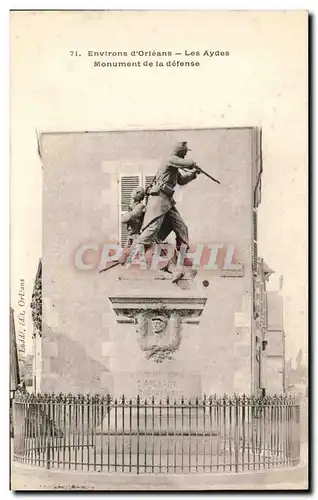 Ansichtskarte AK Environs d&#39Orleans Les Aydes Monument de la defense Militaria