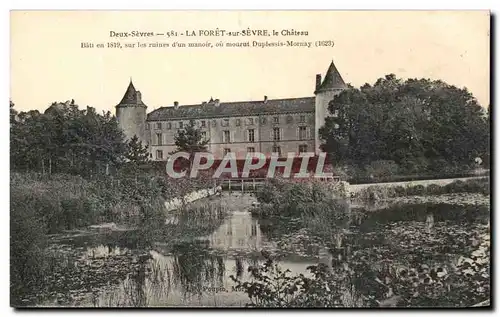 Cartes postales La Foret Sur Sevre Le Chateau Bati En 1819 Sur Les Ruines D&#39Un Manoir Ou mourut Duplessis Mor