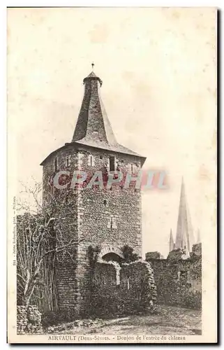 Cartes postales Airvault Donjou de l&#39entree du chateau