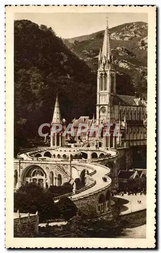 Cartes postales Lourdes la Basilique et le Gave