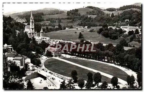 Cartes postales Lourdes La basilique la Basilique Souterraine