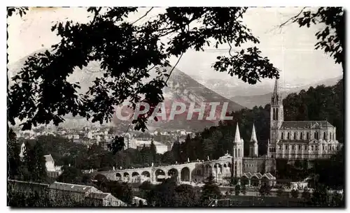 Cartes postales Lourdes La Basilique et le Pic du Jer