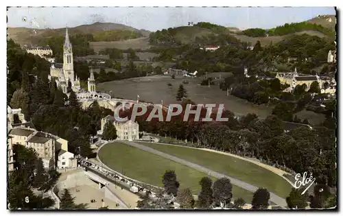 Cartes postales Lourdes Vue Generale et Entree de la Basilique Souterraine Architectes