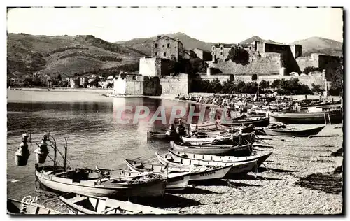 Cartes postales Le Cote Vermeille Collioure La Plage et le Chateau Bateaux