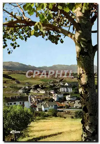 Cartes postales moderne Saillagouse Vue Generale au Fond la Sierra del Cadi