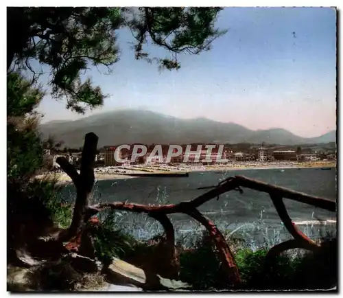 Cartes postales St Jean de Luz Perspective de la plage et les Monts d&#39Espagne